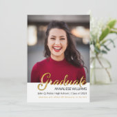 Faire-part de remise de diplôme photo or typograph (Debout devant)