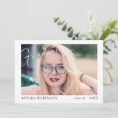 Faire-part de remise de diplômes en écriture moder (Debout devant)