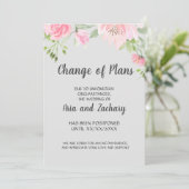 Faire-part de report de plans avec des pivoines ro (Debout devant)