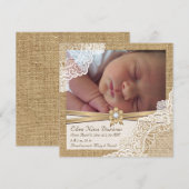 Faire-part Dentelle élégante sur burlap photo bébé fille nais (Devant / Derrière)