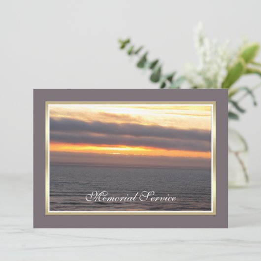 Faire-part d'invitation au service commémoratif (Debout devant)