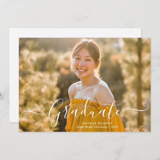 Faire-part Diplômé de la photo de script blanc moderne (Devant / Derrière)