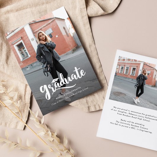 Faire-part Diplôme de photo moderne Gras Script Graduate