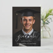 Faire-part Diplôme d'études supérieures personnalisable (Debout devant)