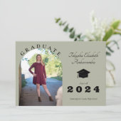 Faire-part Diplômé du lycée Sage Green Arch Graduation (Debout devant)