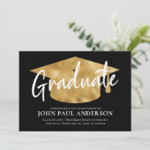 Faire-part Diplômé Métallic Gold Casquette Noir Graduation (Debout devant)