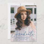 Faire-part Diplômé Moderne Bleu Script Photo Graduation (Devant)