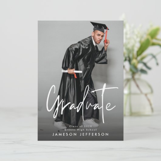 Faire-part Diplôme - photo (Debout devant)