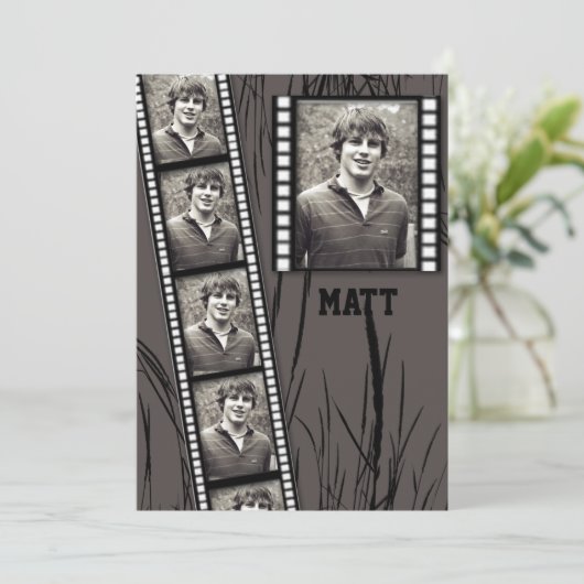 Faire-part d'obtention du diplôme de panneau de (Debout devant)