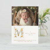 Faire-part Dreamy Floral M Initial Gold Glitter Newborn (Debout devant)