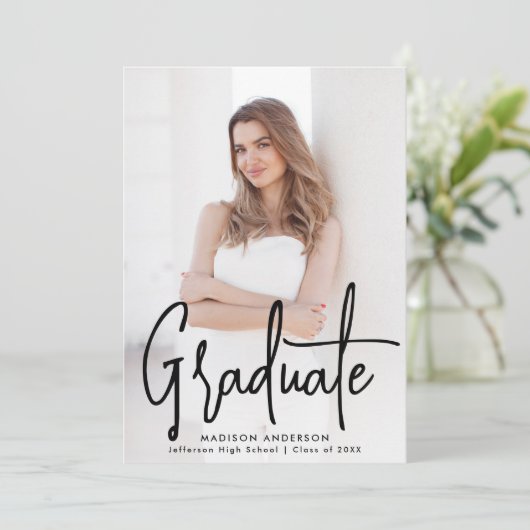 Faire-part Écriture manuscrite noir Script 2 photo Graduation (Debout devant)