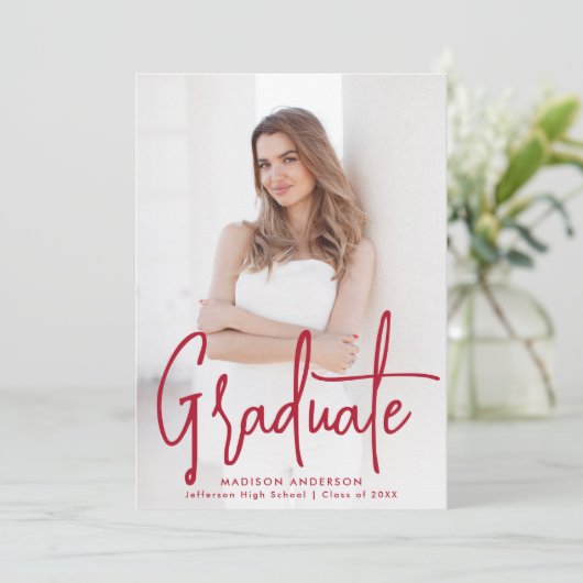 Faire-part Écriture manuscrite Red Script 2 - Diplôme photo (Debout devant)