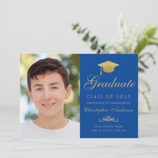 Faire-part Élégant Bleu Casquette de script d'or photo Gradua (Debout devant)