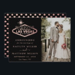 Faire-part Elégant Las Vegas Destination Mariage<br><div class="desc">Faites savoir à tout le monde que vous l'avez fait, vous vous êtes marié avec style avec ces cartes de faire-part mariages modernes et très tendance. Le design est facile à personnaliser avec votre libellé d'événement spécial et votre famille et vos amis seront enchantés quand ils reçoivent ces fabuleuses cartes...</div>
