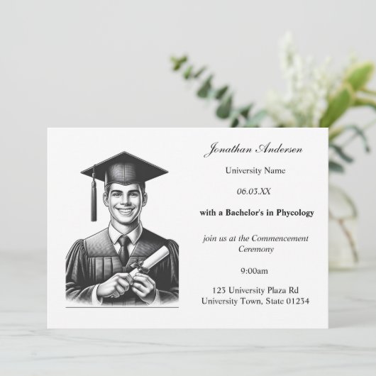 Faire-part Élégant script photo noir blanc Graduation (Debout devant)