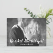 Faire-part Elle a dit oui Photo d'annonce de fiançailles (Debout devant)
