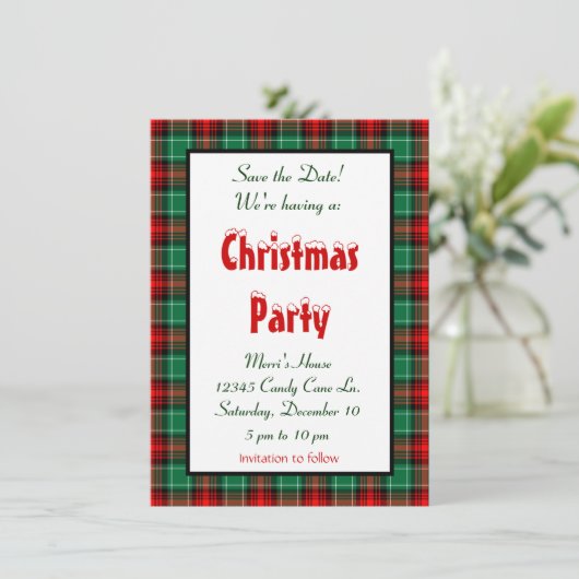 Faire-part Enregistrer la date Rouge Vert Plaid modifiable (Debout devant)