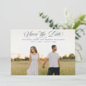 Faire-part Enregistrez la Date Classique Script Sans Bordure (Debout devant)