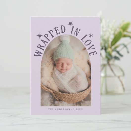 Faire-part Enveloppé Dans L'Amour Violet Photo Naissance (Debout devant)