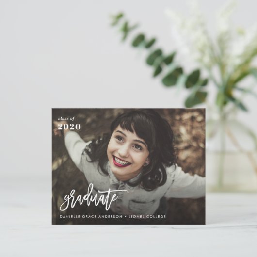 Faire-part et invitation de graduation d'écriture  (Debout devant)