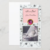 Faire-part FANCY SWIRLS BÉBÉ FILLE MONOGRAM, ruby blanc (Devant / Derrière)