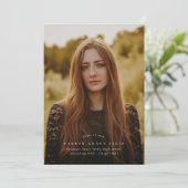 Faire-part Full Bleed Photo Simple Graduation Announcement (Debout devant)