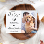 Faire-part Funny Pet Mariage moderne Photo Dog Fiançailles<br><div class="desc">Il s'agit de Chien parti ! Laissez votre meilleur chien annoncer votre fiançailles avec cette carte de fiançailles de chien de chien de compagnie moderne et drôle "C'est à propos de chien qui est parti" J'annonce "Mes humains sont en train de se marier". Customisez avec votre photo préférée, et personnalisez...</div>