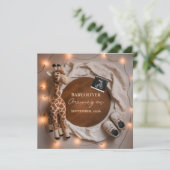 Faire-part  giraffe baby reveal pregnancy announcement card (Debout devant)