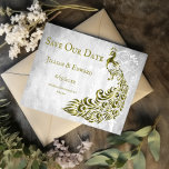 Faire-part Gold Peacock Leaf Vine Enregistrer La Date Annonce<br><div class="desc">Personnalisez un faire-part mariage unique avec une vigne à feuilles d'or Peacock Enregistrer la date. Faire-part design dispose d'un gris clair arrière - plan grunge avec un paon doré vibrant avec un embellissement de vigne botanique et texte que vous pouvez personnaliser avec vos détails de date mariage. Enregistrez également l'annonce...</div>