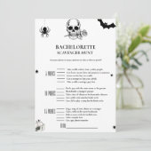 Faire-part Gothique Halloween bachelorette jeu de chasse Cart (Debout devant)