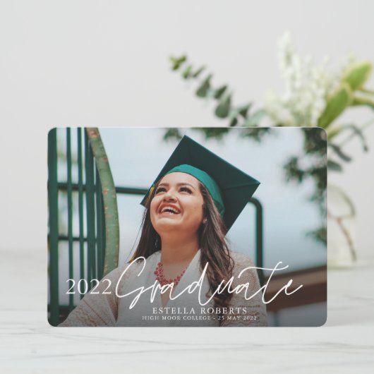 Faire-part Graduate 2022 Custom Photo Overlay Graduation Anno (Debout devant)