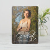 Faire-part Graduation 2025 Grad Photos Calligraphie senior (Debout devant)