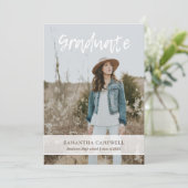 Faire-part Graduation minimaliste manuscrite de script photo (Debout devant)