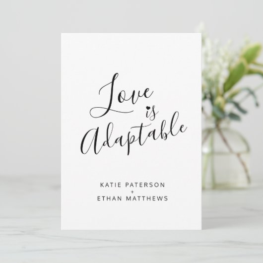 Faire-part L'amour est un changement adaptable à l'invitation (Debout devant)
