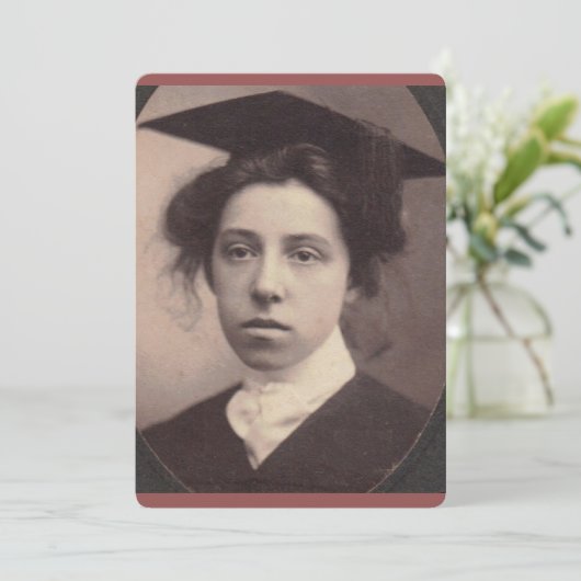 Faire-part Le diplômé (Debout devant)