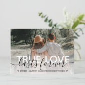 Faire-part Mariage reporté Typographie de l'amour véritable (Debout devant)