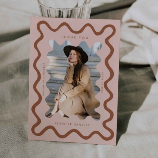 Faire-part Merci de graduation en ligne ondulée en terre cuit