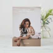 Faire-part Modern Elegant Photo Typography Script Grad Party  (Debout devant)