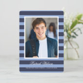 Faire-part Modern Grad graduation announcement card_Navy (Debout devant)