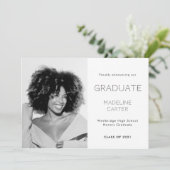 Faire-part Modern Minimal Photo Graduation (Debout devant)