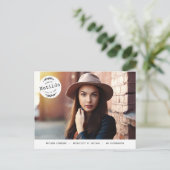 Faire-part moderne de la photo d'études supérieure (Debout devant)