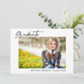 Faire-part Moderne Stylish Calligraphie Encre Graduation (Debout devant)