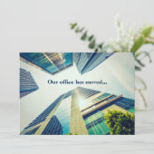 Faire-part Modernisation du bâtiment de bureau Changement d'a (Debout devant)