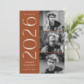 Faire-part Modernité Simplicité Rust 3 Photo 2023 Remise de d (Debout devant)