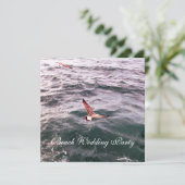 FAIRE-PART MOUETTE VOLANT AU-DESSUS DES VAGUES PLAGE MARIAGE (Debout devant)