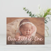 Faire-part Notre Petite Photo manuscrite Pink Script Photo Na (Debout devant)