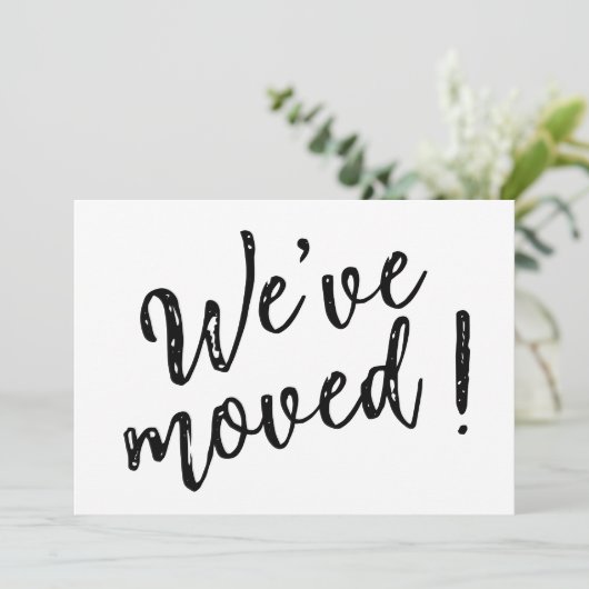 Faire-part Nous avons déménagé Modern Handwritten Script  (Debout devant)
