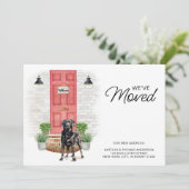 Faire-part Nous avons déplacé Black Labrador Red Door Dog Mov (Debout devant)