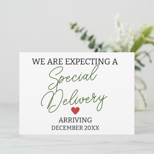 Faire-part Nous nous attendons à une grossesse à accouchement (Debout devant)