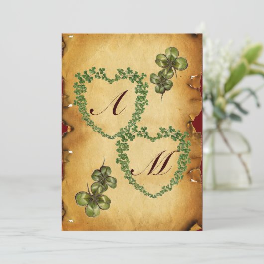 Faire-part PARCHEMENT DE MONOGRAMME DES COEURS shamrocks (Debout devant)